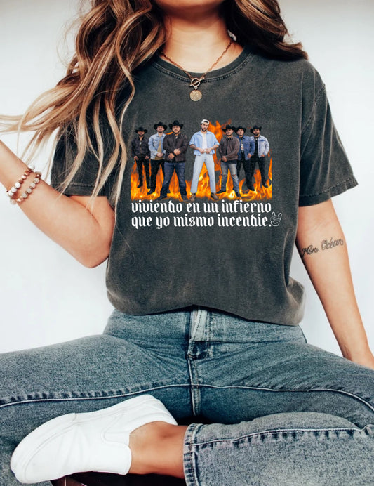 Viviendo en un infierno Unisex T shirt